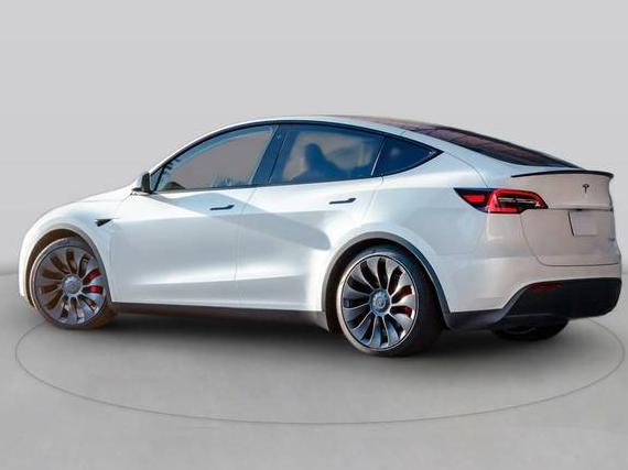 TESLA MODEL Y 2024 7SAYGDEE0RA248757 image